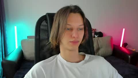 Ostin online show from 04-13-26, 12:32