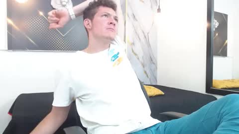 Snapshot of ostin_morgan chatting on 01-06-26, 03:32 OSTIN online show from 01-06-26, 03:32