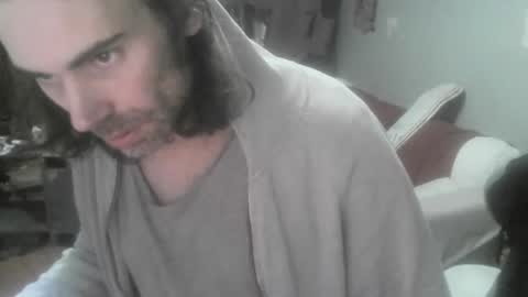 Snapshot of ouinnybis195625 chatting on 12-25-24, 10:27 ouinnybis195625 online show from 12-25-24, 10:27