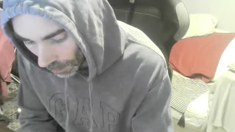 Snapshot of ouinnybis195625 chatting on 10-11-25, 04:01 ouinnybis195625 online show from 10-11-25, 04:01