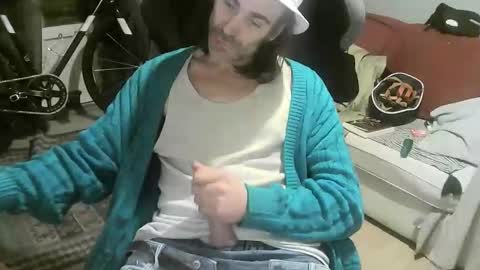 Snapshot of ouinnybis195625 chatting on 10-17-25, 02:48 ouinnybis195625 online show from 10-17-25, 02:48