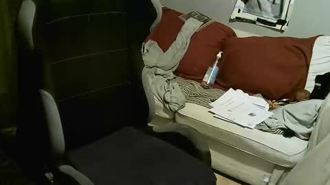 Snapshot of ouinnybis195625 chatting on 10-20-25, 11:10 ouinnybis195625 online show from 10-20-25, 11:10