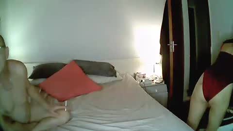 Snapshot of ourjourneyxoxo chatting on 02-04-25, 01:56 OurJourneyXoXo online show from 02-04-25, 01:56