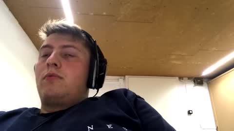 outflayd online show from 10-30-25, 11:49