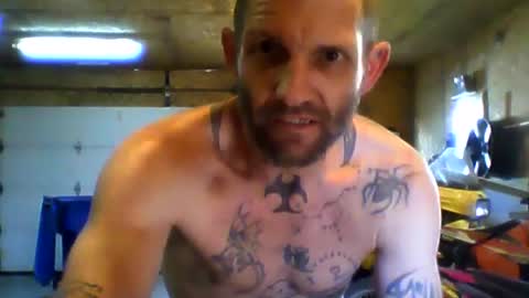 Snapshot of outlawxmen chatting on 07-11-26, 12:52 outlawxmen online show from 07-11-26, 12:52