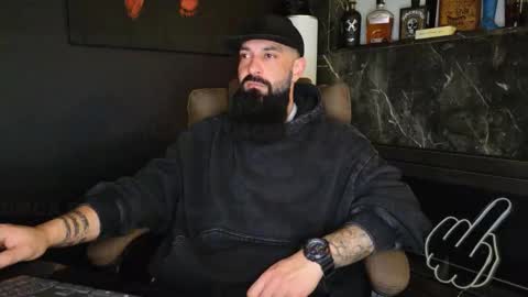 Snapshot of outofyourleague111 chatting on 12-21-25, 05:03 Lex online show from 12-21-25, 05:03