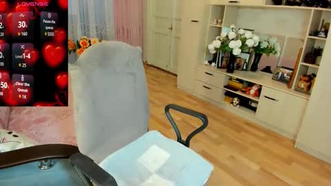 Alla online show from 12-23-25, 07:06