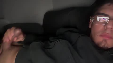 Snapshot of overcumpoverty chatting on 12-17-25, 01:44 Sel online show from 12-17-25, 01:44