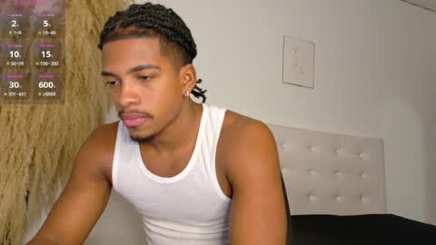 Snapshot of owen_222 chatting on 05-27-26, 05:59 Owen online show from 05-27-26, 05:59