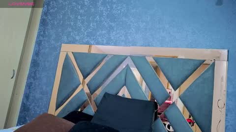 owen desmond online show from 10-20-25, 02:45