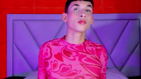 owen_stone1 online show from 04-18-26, 06:45