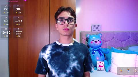 Owen  Independent model  online show from 01-23-25, 05:24