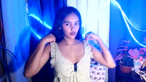 Snapshot of oxana_wetpussy chatting on 07-11-26, 06:38 oxana_wetpussy online show from 07-11-26, 06:38