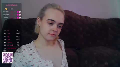 Oxcy online show from 06-18-26, 09:14