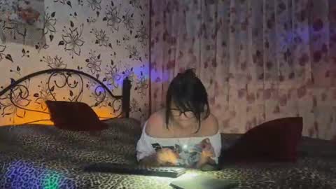 OxiXLove online show from 06-13-26, 12:30
