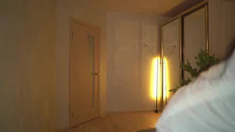 Oxana   Hi friends all my videos are 50 off check my bio online show from 04-30-26, 09:37