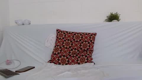 Snapshot of oxxy_jean chatting on 01-14-25, 04:08 Jeannifer online show from 01-14-25, 04:08