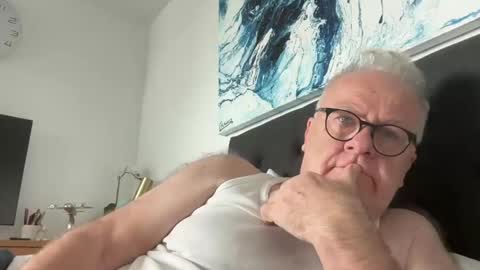 ozhairybearxxxx online show from 12-31-24, 01:04