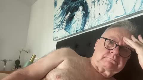 ozhairybearxxxx online show from 01-14-25, 12:43