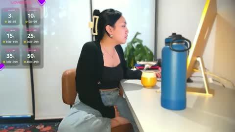 Snapshot of ozhmara chatting on 10-08-25, 01:53 ozhmara online show from 10-08-25, 01:53