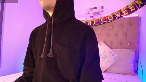 Dany Ozorio online show from 10-21-25, 03:29