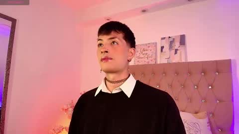 Dany Ozorio online show from 12-14-25, 04:07