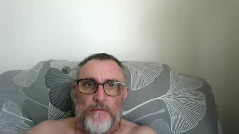 Snapshot of ozzie_male77 chatting on 12-30-24, 03:14 Brian online show from 12-30-24, 03:14