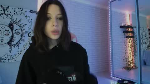 Alice online show from 12-05-24, 04:42