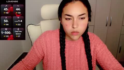 Snapshot of p_o_l_e_t_t chatting on 03-07-25, 01:42 Jane online show from 03-07-25, 01:42