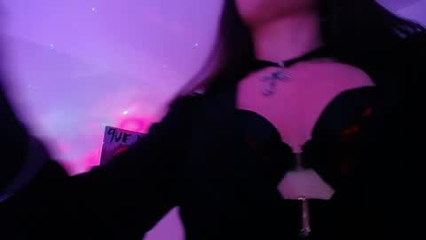 Paris online show from 06-07-26, 12:04