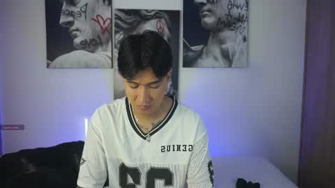 Snapshot of pablo__cruz chatting on 07-24-26, 01:20 Pablo online show from 07-24-26, 01:20