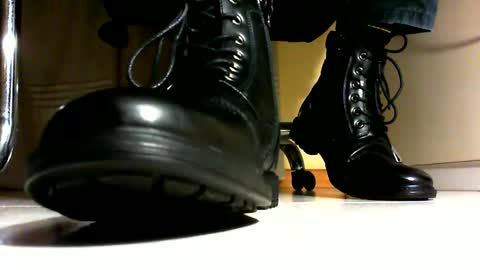 Snapshot of pablomenesssl chatting on 01-05-25, 04:59 Pablo Meness online show from 01-05-25, 04:59