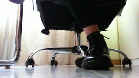 Snapshot of pablomenesssl chatting on 01-23-25, 02:28 Pablo Meness online show from 01-23-25, 02:28