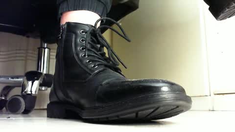 Snapshot of pablomenesssl chatting on 02-09-25, 06:05 Pablo Meness online show from 02-09-25, 06:05