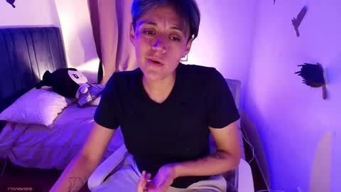 Fernanda online show from 11-17-25, 01:33