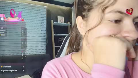 Paige online show from 02-28-25, 01:26