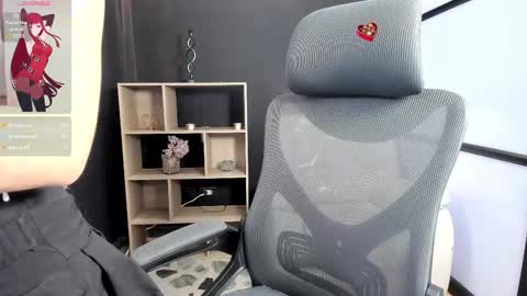 Paige online show from 03-08-25, 06:16