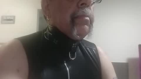 Snapshot of painboi00001 chatting on 12-14-24, 08:56 painboi00001 online show from 12-14-24, 08:56