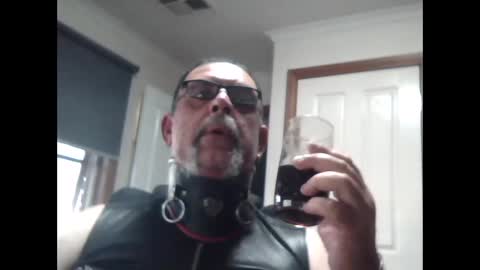 Snapshot of painboi00001 chatting on 01-16-25, 08:00 painboi00001 online show from 01-16-25, 08:00