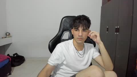 pakun_ online show from 12-20-24, 01:36