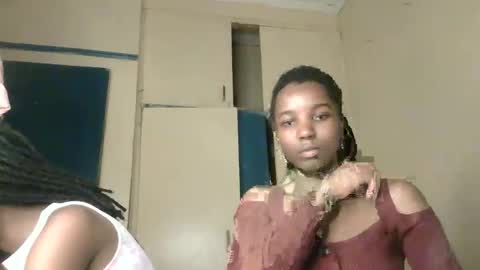 Snapshot of palashyuma chatting on 10-14-25, 11:11 palashyuma online show from 10-14-25, 11:11
