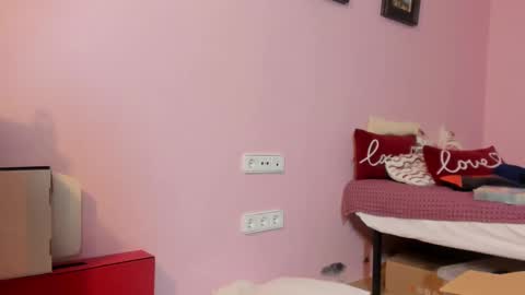 Snapshot of palaustudio chatting on 02-01-25, 09:11 Merce online show from 02-01-25, 09:11