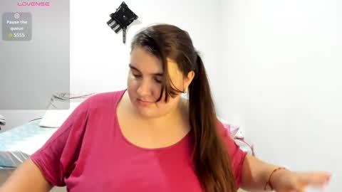 Mia online show from 02-28-25, 02:20