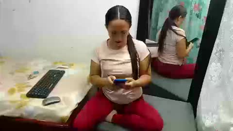 Snapshot of pamela_vasquez chatting on 09-23-25, 11:08 diana online show from 09-23-25, 11:08