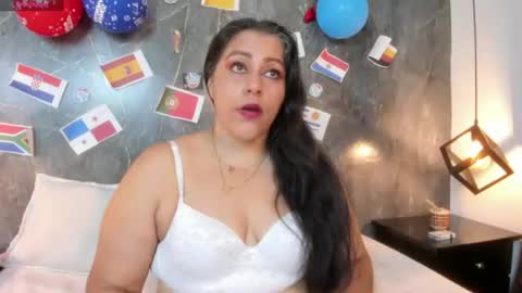 Snapshot of pamelaasshorny chatting on 07-08-26, 07:29 Pamela online show from 07-08-26, 07:29