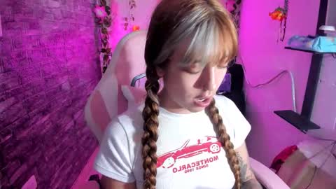 Snapshot of pamelajhonsom chatting on 02-05-26, 04:39 pamelajhonsom online show from 02-05-26, 04:39