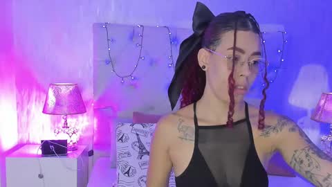 TELL ME PAMELLA AND GIVE ME A GOOD GRADE ITS IMPORTANT online show from 10-23-25, 01:32