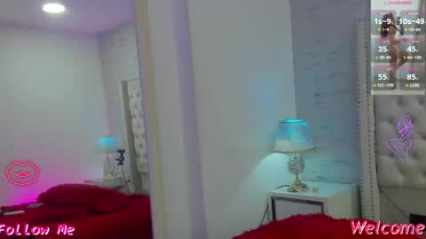 Snapshot of pamelamiler_ chatting on 04-29-26, 06:25 TELL ME PAMELLA AND GIVE ME A GOOD GRADE ITS IMPORTANT online show from 04-29-26, 06:25