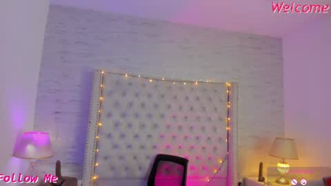 Snapshot of pamelamiler_ chatting on 05-26-26, 04:14 TELL ME PAMELLA AND GIVE ME A GOOD GRADE ITS IMPORTANT online show from 05-26-26, 04:14