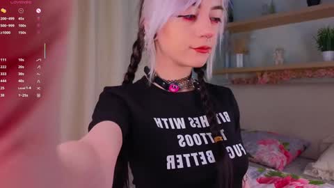 Diana online show from 11-20-25, 03:12